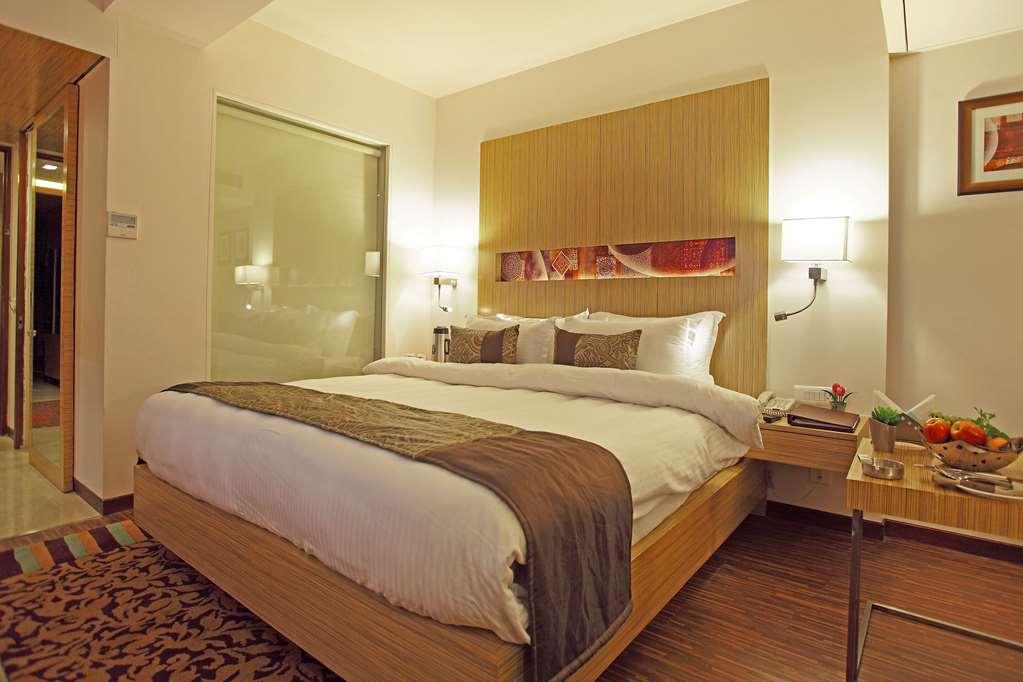 Comfort Inn Legacy Rajkot Rom bilde