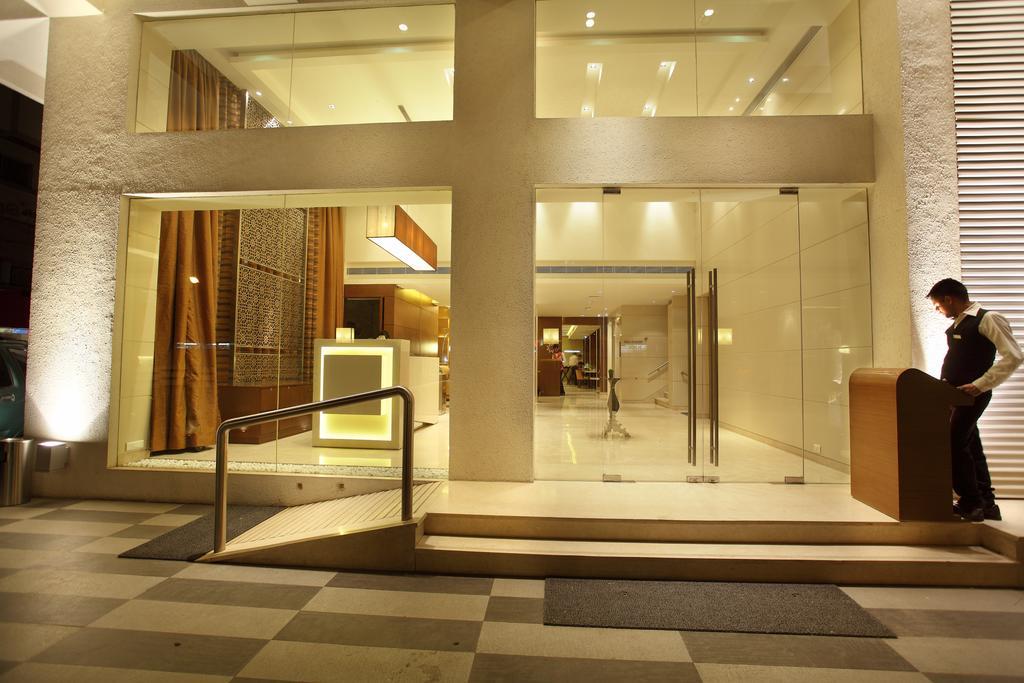 Comfort Inn Legacy Rajkot Eksteriør bilde