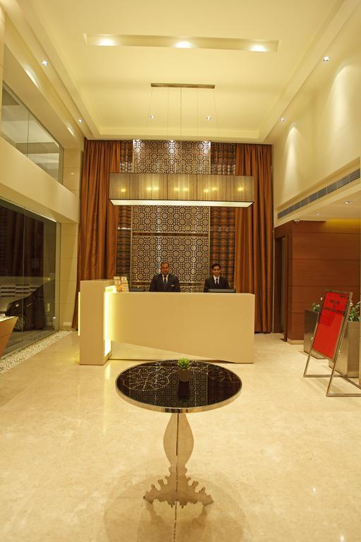 Comfort Inn Legacy Rajkot Eksteriør bilde