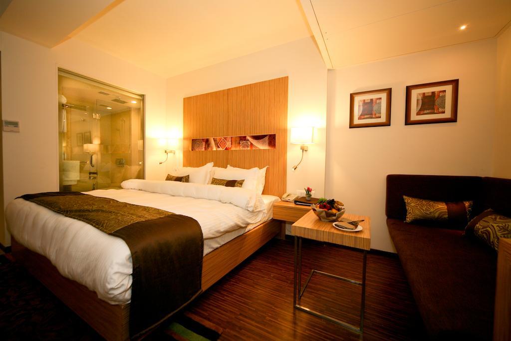 Comfort Inn Legacy Rajkot Eksteriør bilde